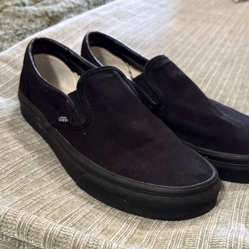 Vans Men's Classic Black Slip-On Loafers